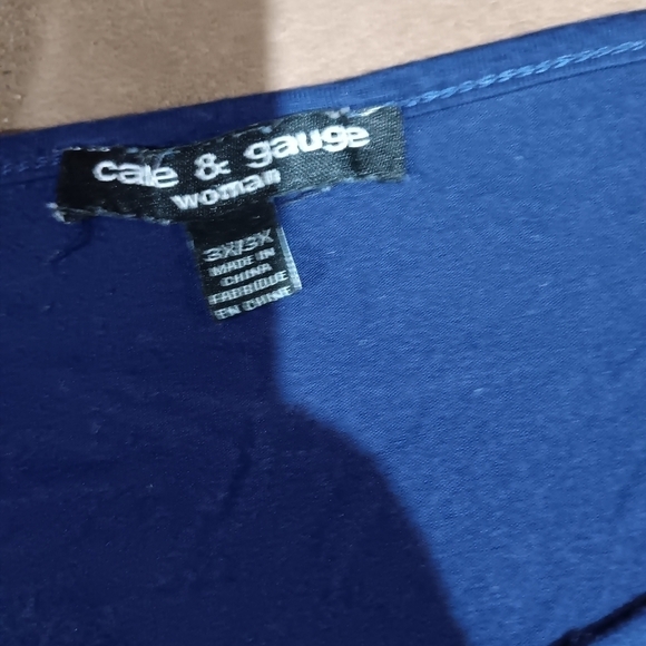 Dark blue tshirt - Picture 4 of 5